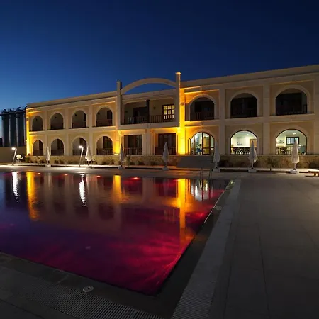 Hotel The Rest Port Village