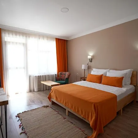 Hotel The Rest Port Village