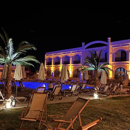 The Rest Port Village Otel *